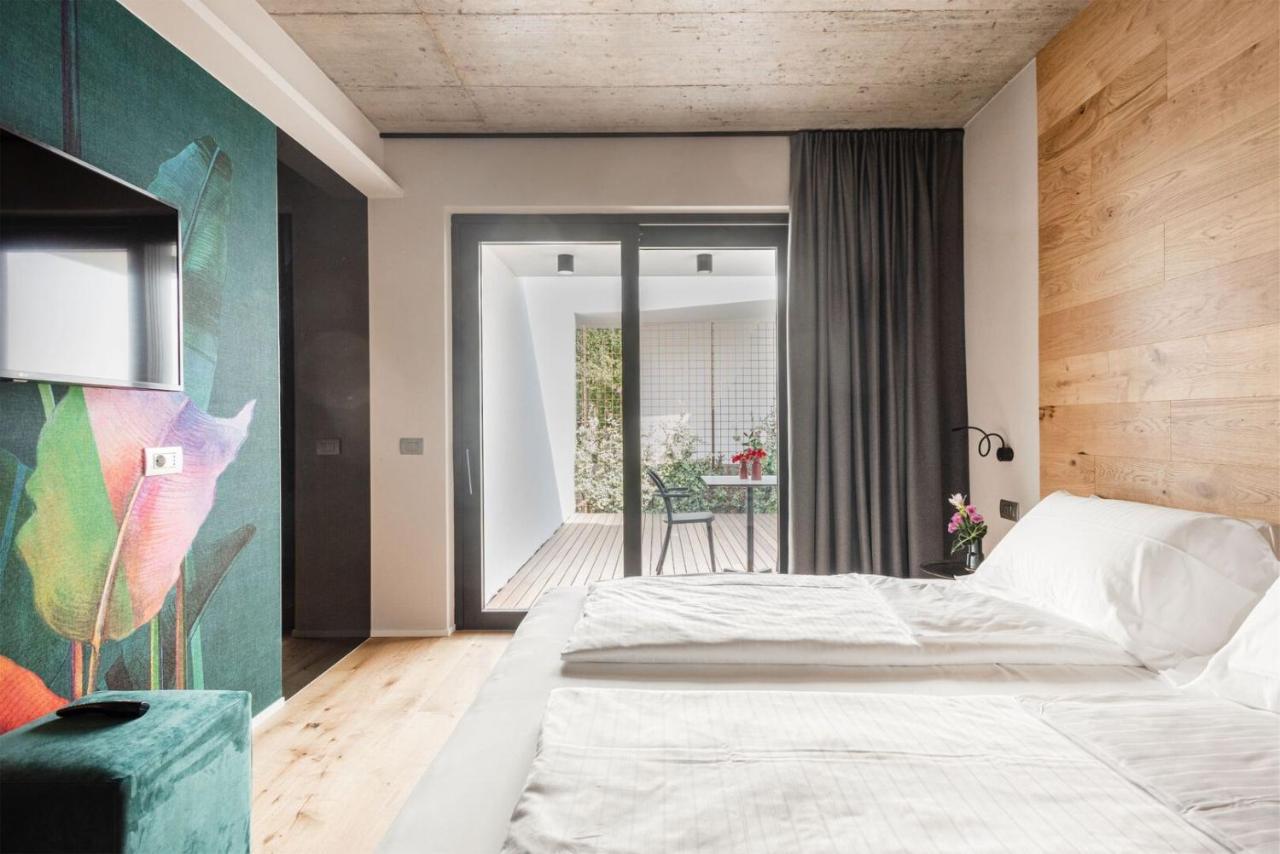 加尔达湖滨Oleeva Garda Living - Adults Only住宿加早餐旅馆 外观 照片